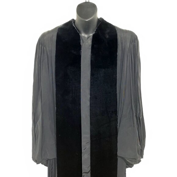 VINTAGE Black BENTLEY & SIMON Clergy Velvet Panel ROBE Priest, Officiant, etc.XL - Picture 2 of 10